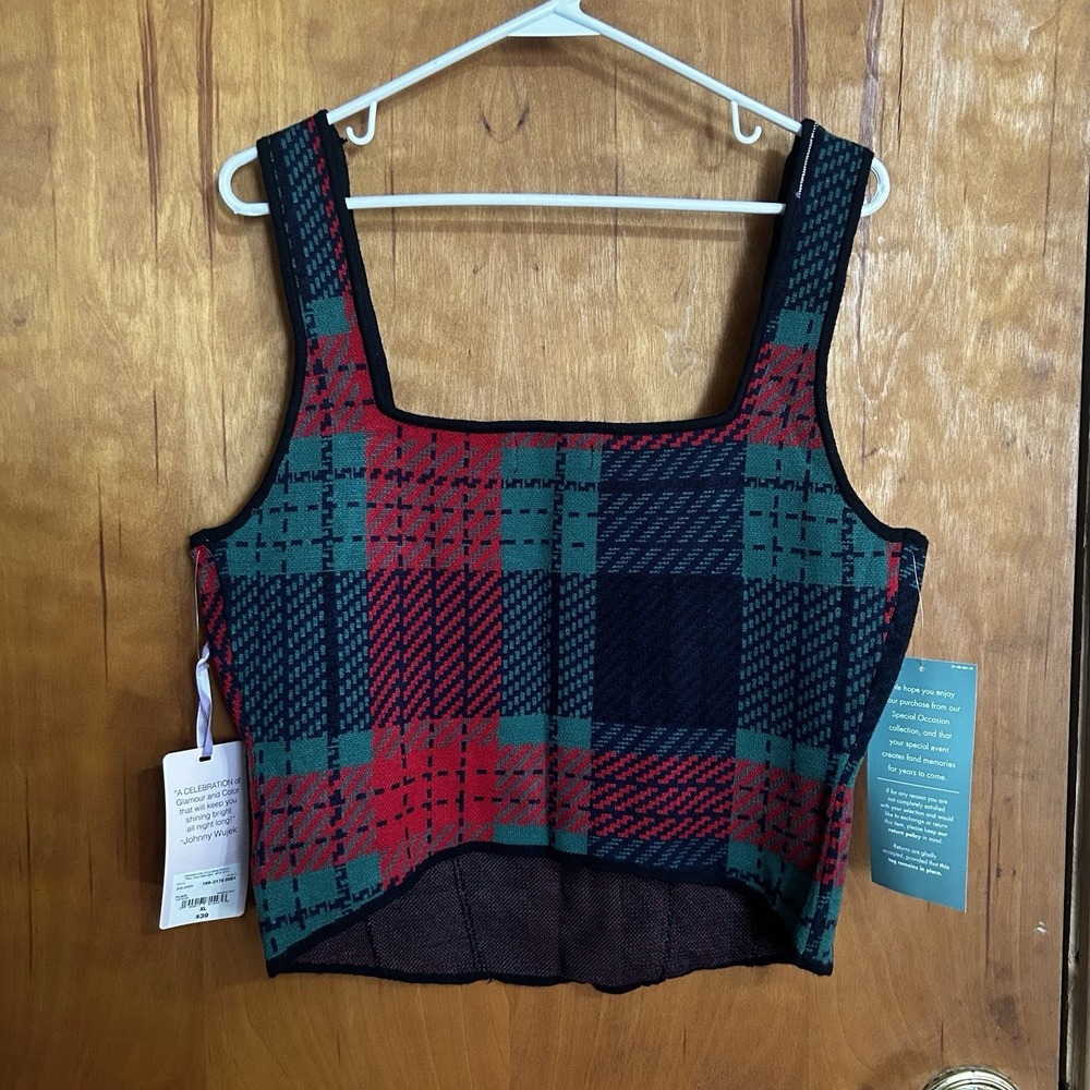 Johnny Wujek Plaid Womens XL Top New With Tags Holiday Red Green Crop - Picture 7 of 7
